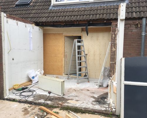 Aanbouw plaatsen
